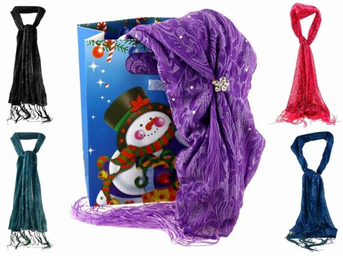 Scarf & Brooch Christmas Gift Offer
