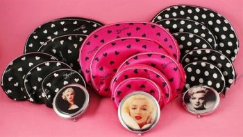 Fabulous Makeup Bag Offer  (£2.60 Per Set)