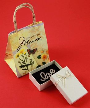 A Gift For A Special Mum (£1.30 per Gift Set)