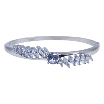 Gold or Rhodium colour plated bangle with genuine Clear crystal stones.
