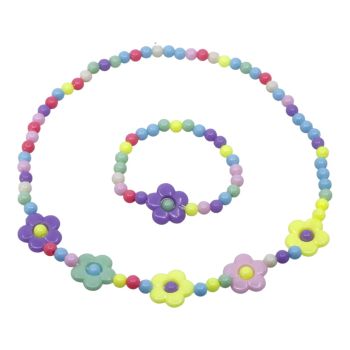 Girls elasticated, flower acrylic bead necklace and bracelet set.
