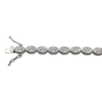 Rhodium plated sterling Silver bracelet with Clear cubic zirconia stones.
Measuring approx. 8 inches long.
