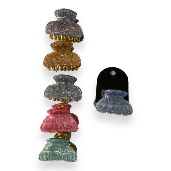 Assorted  gold colour vacum plated mini clamps in assorted colours with an animal print  glitter design .

Available in Silver Grey ,Mink, Gold ,Dusky pink and sage Green .

Sold as a pack of 12 assorted .

Size approx 4 x 2.5  cm 