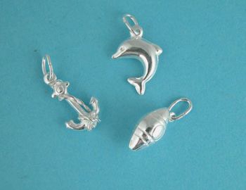 Silver Charms-991053 (£2.10 each)
