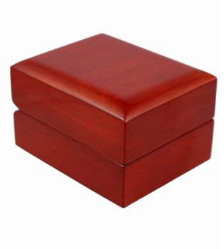 Red Mahogany Glossy Wood Earring Box (£3.95 Each)