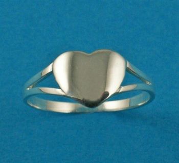 Girls Silver Heart Signet Ring (£1.95 each)