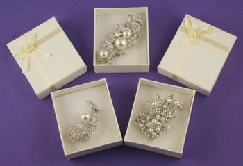 Crystal and Pearl Brooch Offer