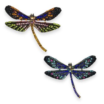 Venetti collection Dragonfly brooch with genuine crystal stones .

Available in Peridot multi and sapphire multi.

Sold as a pack of 3 per colour or 4 assorted .

Size approx 6 x 4cm 