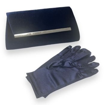 Ladies Navy Velvet evening bag with metal trim and a chain shoulder strap with a matching pair if satin evening Gloves .

We have done the work for you be teaming up this lovely bag with these stretch satin gloves ,perfect for that special occasion .
