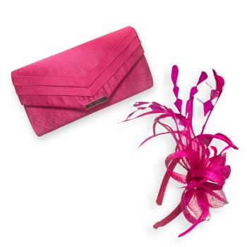 Ladies Fuchsia  satin evening bag with magnetic fastener and chain  shoulder strap .

We have done the work for you by teaming up this stunning evening bag with this perfect matching  Sinamay Fascinator with pretty feather detail. 

Available as a pac
