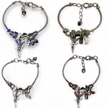 Ladies Rhodium Plated Diamanti fairy charm bracelet with assorted glass beads and  enameled charms .

Available in Clear ,Baby Pink ,Royal and Red .

Sold as a pack of 3 per colour or 4 assorted.




Bracelet also has 4.5 cm extension chain .