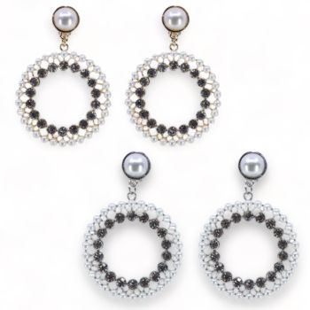 Ladies Imitation pearl and diamante clip -on drop earrings .

Available in Gold colour plating and Rhodium colour plating .

Sold as a pack of 3 per colour or 4 assorted .

Approx size 7 x 5 cm