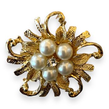 Gold Colour Plated metal  Clamp With Imitation Pearls 